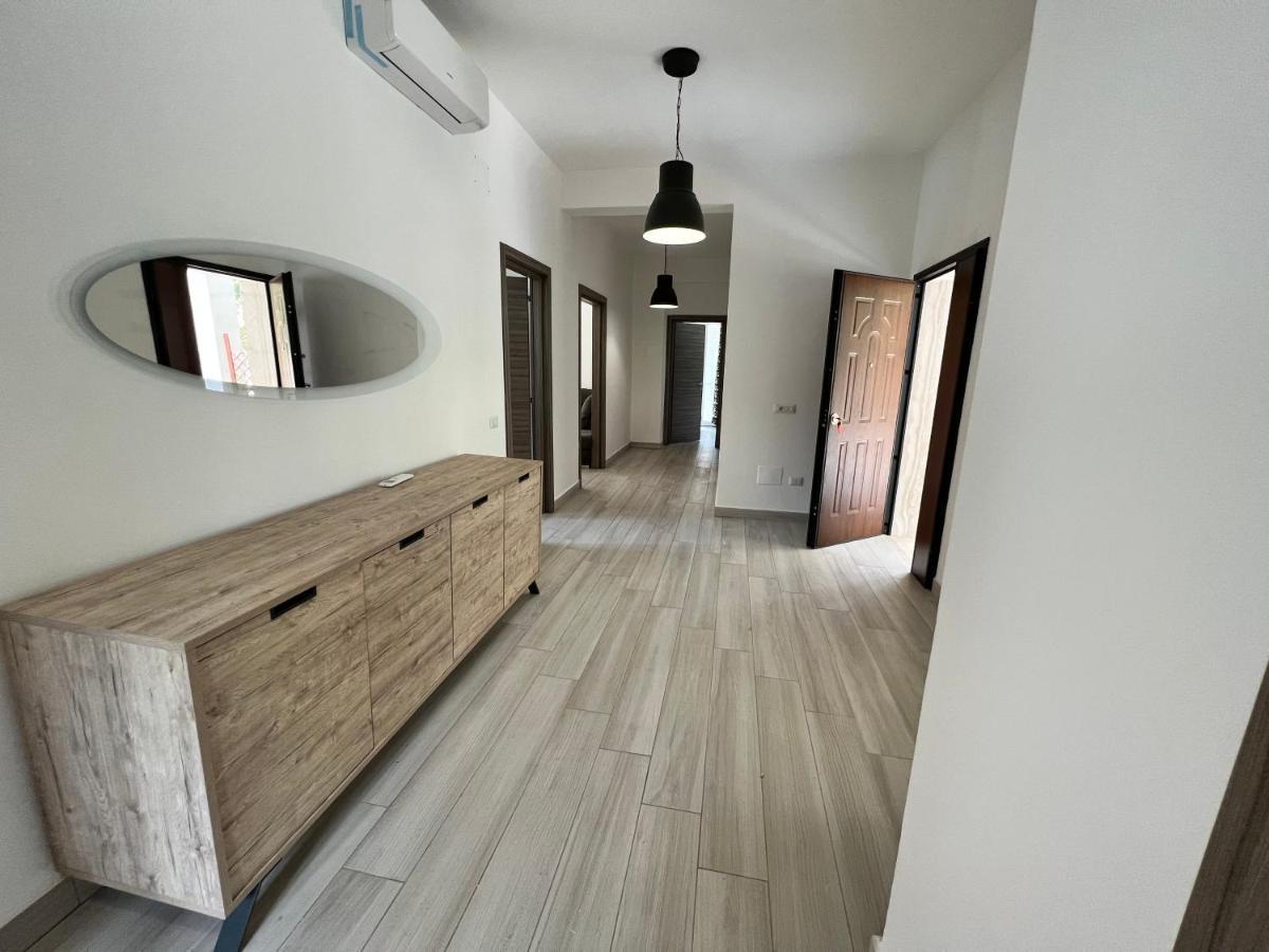 I Lecci Villa Ливорно Екстериор снимка